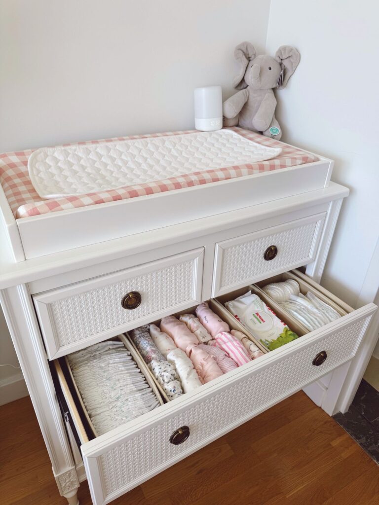 Best Nursery Furniture Layout Ideas for Small Rooms 