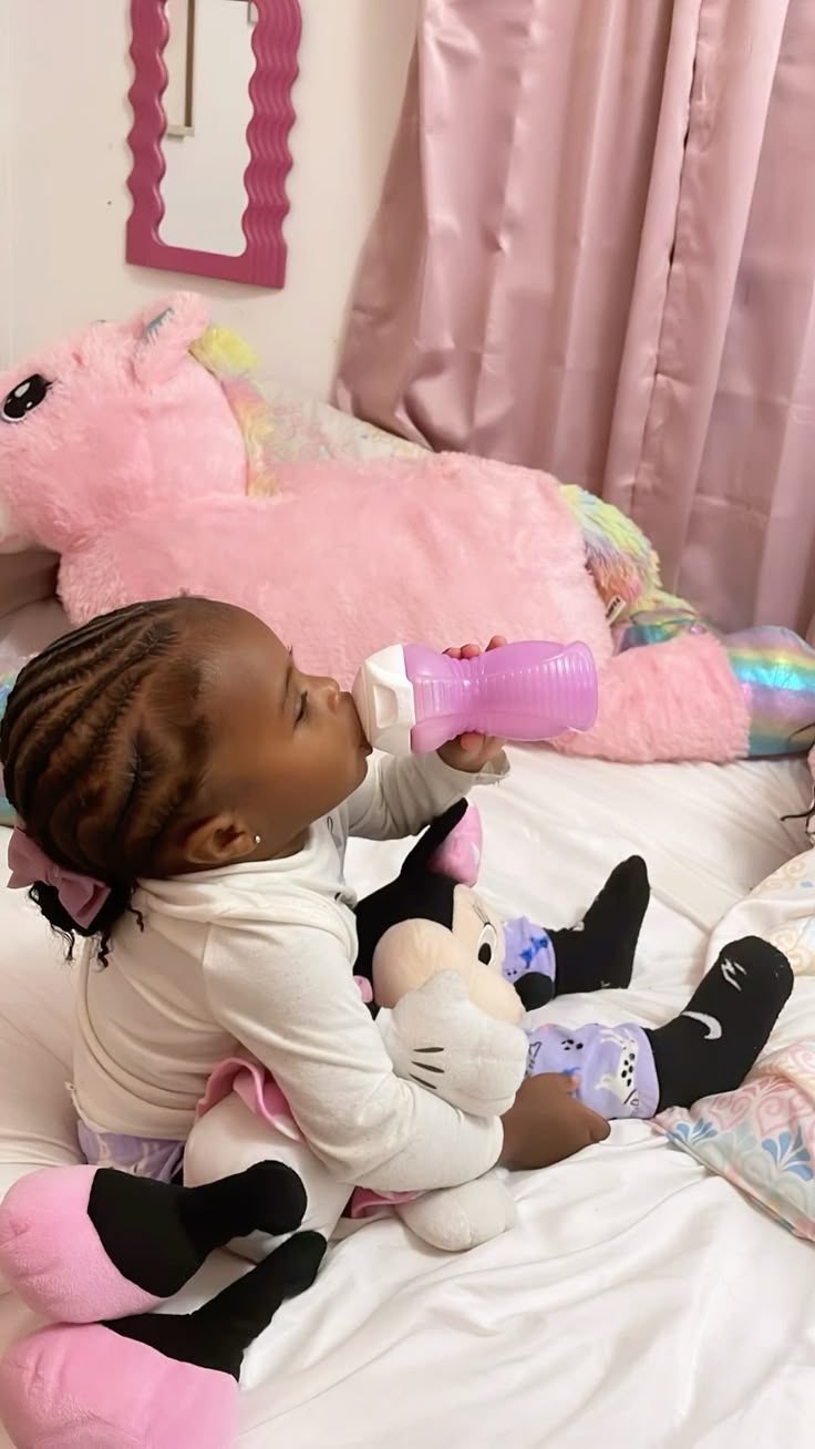 How to Help Toddlers Adjust to a New Baby