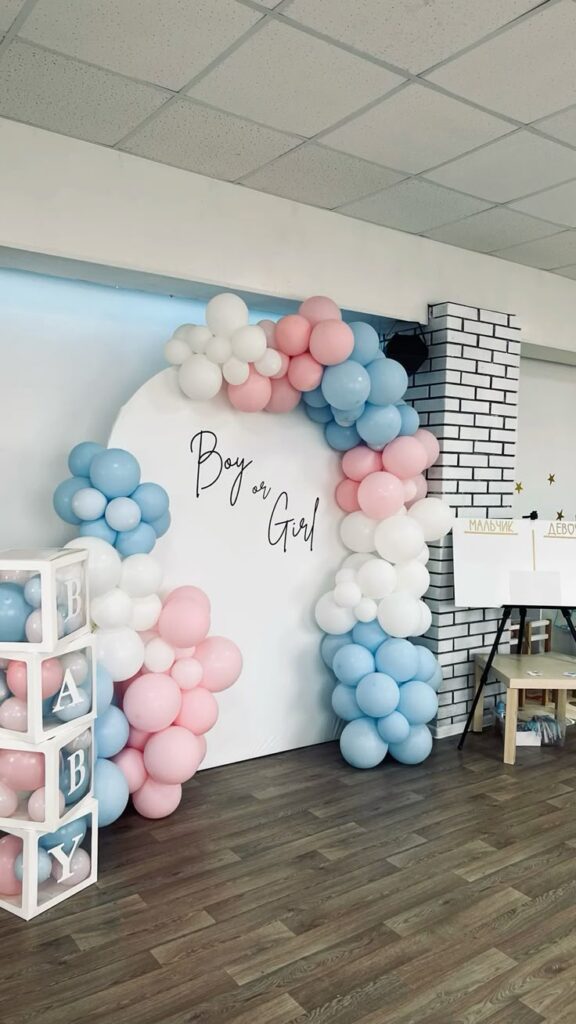 Capturing memorable moments during a baby showe
