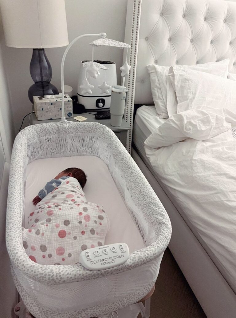 Bassinet vs Crib: Which Should You Choose for Your Baby?