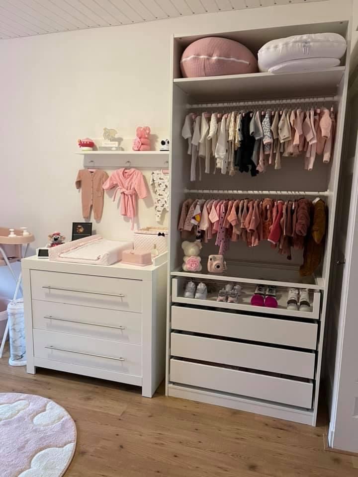 Nursery decorating ideas
