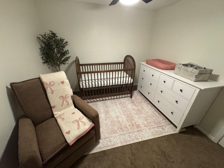 Nursery decorating ideas