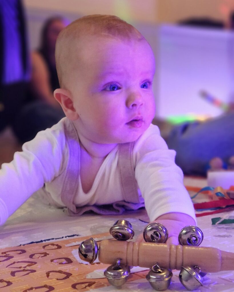 baby sensory play at home