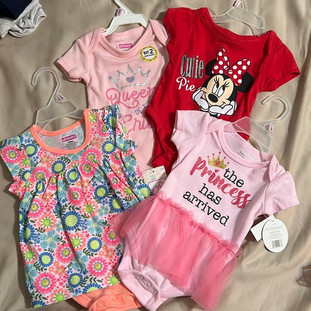 Baby wardrobe checklist