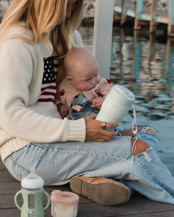 How to formula feed a baby
