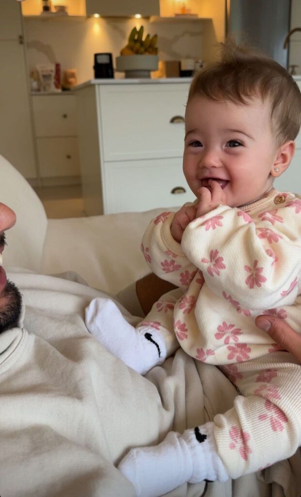  Newborn Milestones: What to Expect in the First Month