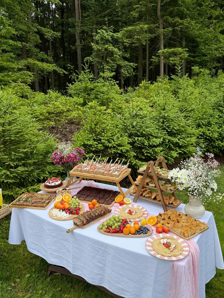 newborn welcome party