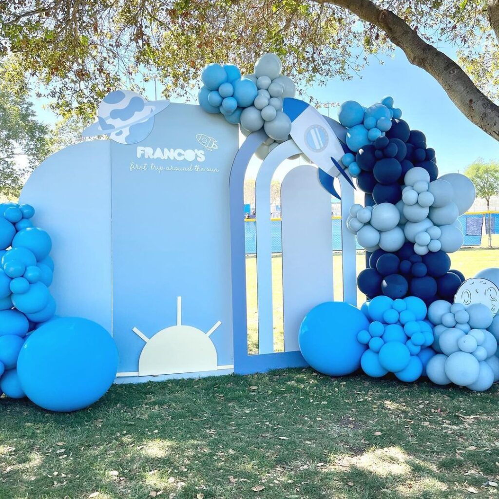 gender-neutral first birthday party ideas