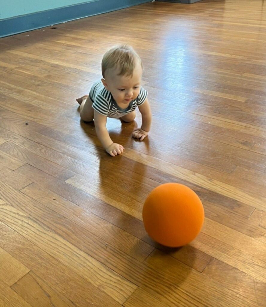 Activities for Sitting Babies That Are Not Stressful
