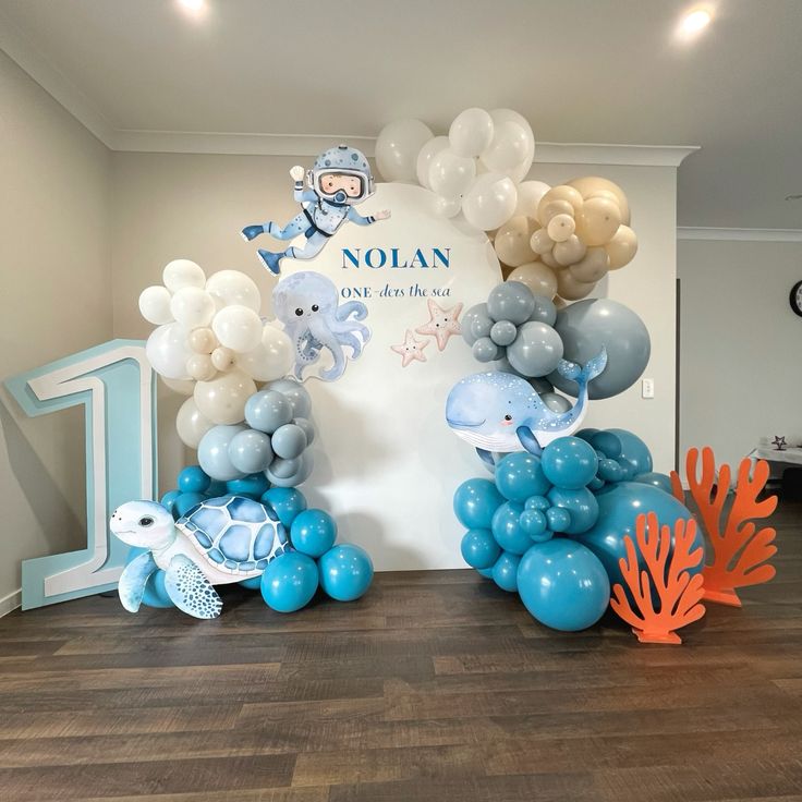 gender-neutral first birthday party ideas