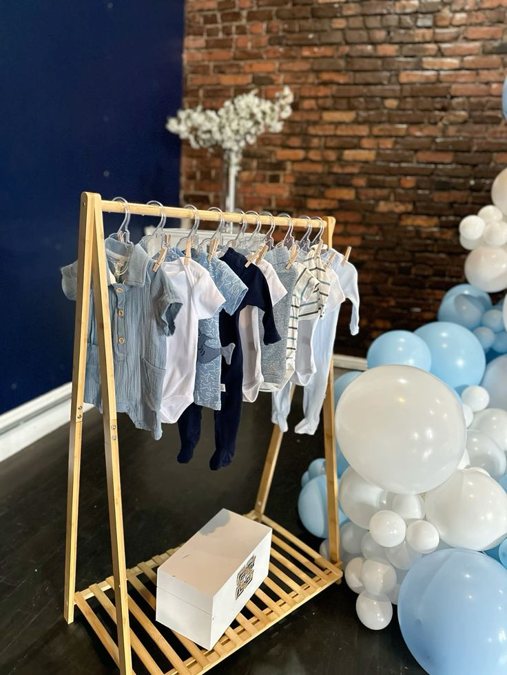 creative gender reveal decorations
