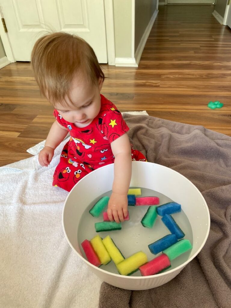 Activities for Sitting Babies That Are Not Stressful