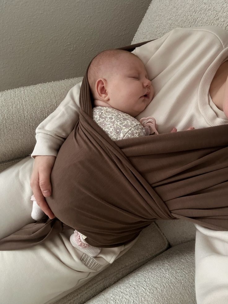 best newborn baby carrier
