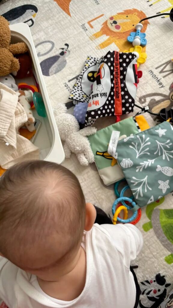 baby play activities
