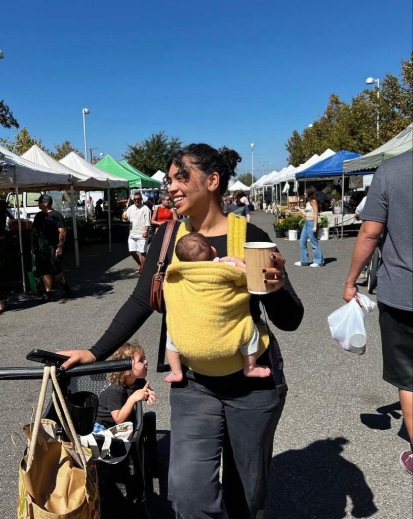Baby Wrap vs Structured Carrier: Pros and Cons